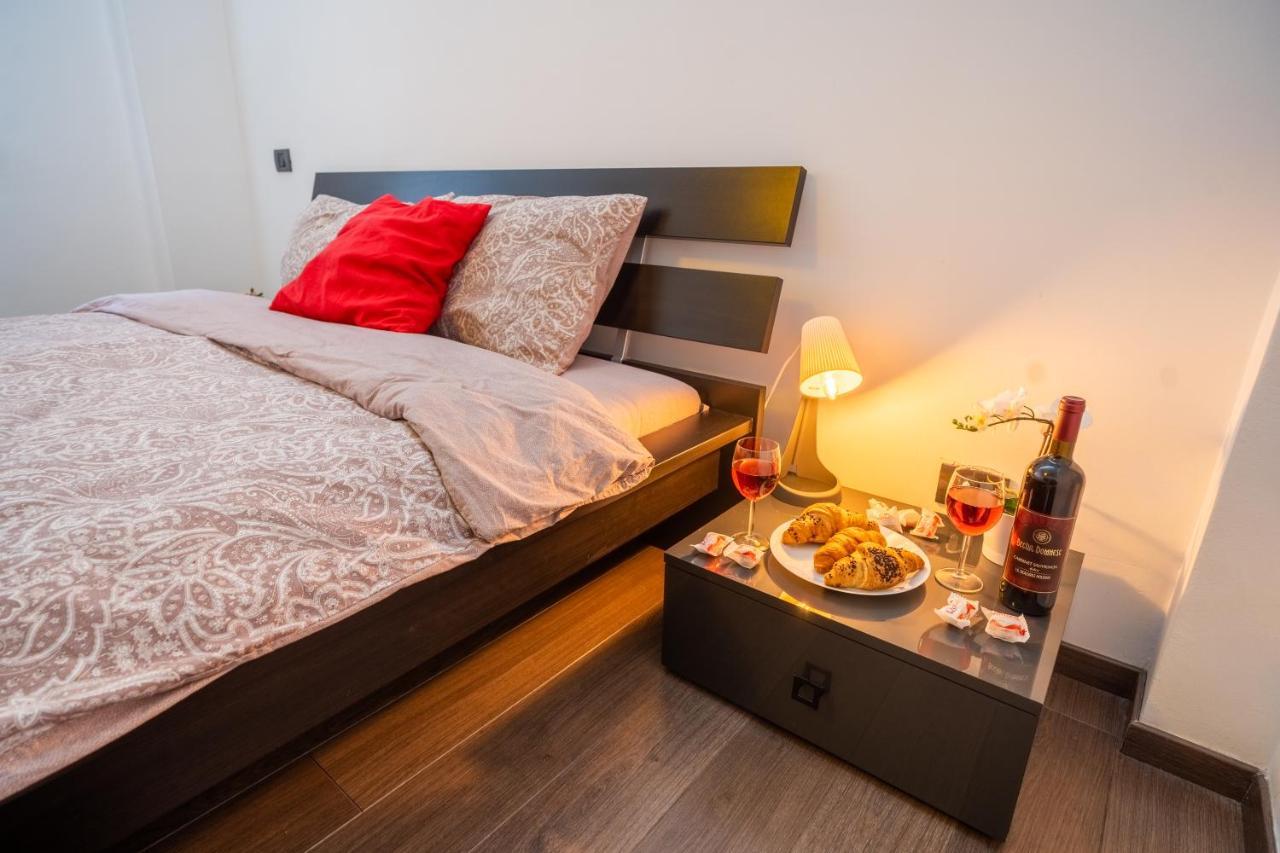 Apartament Cozy & Spacious Flat Near Victoriei Square *