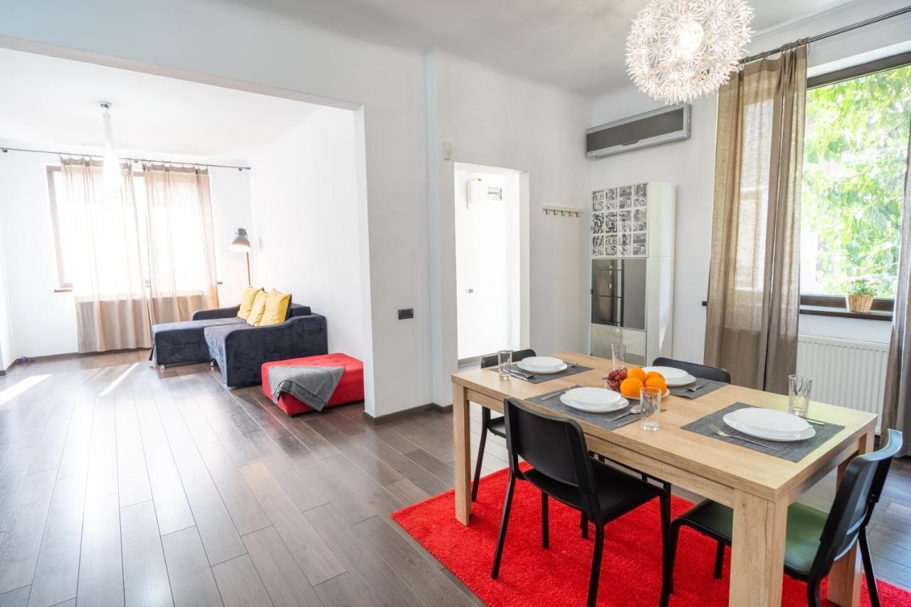Cozy & Spacious Flat Near Victoriei Square Apartament *